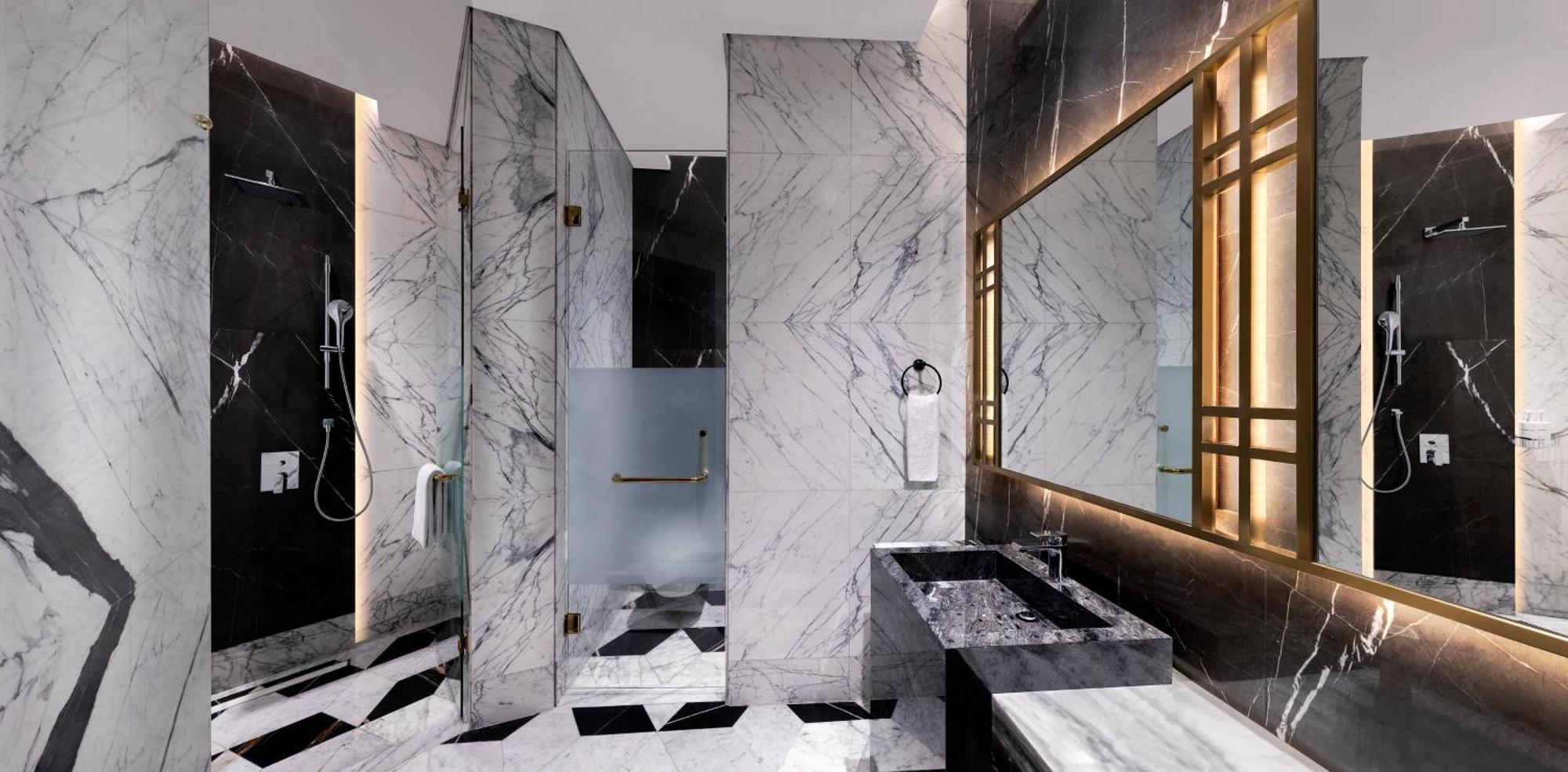 Velero Hotel Doha Lusail Экстерьер фото Bathroom
