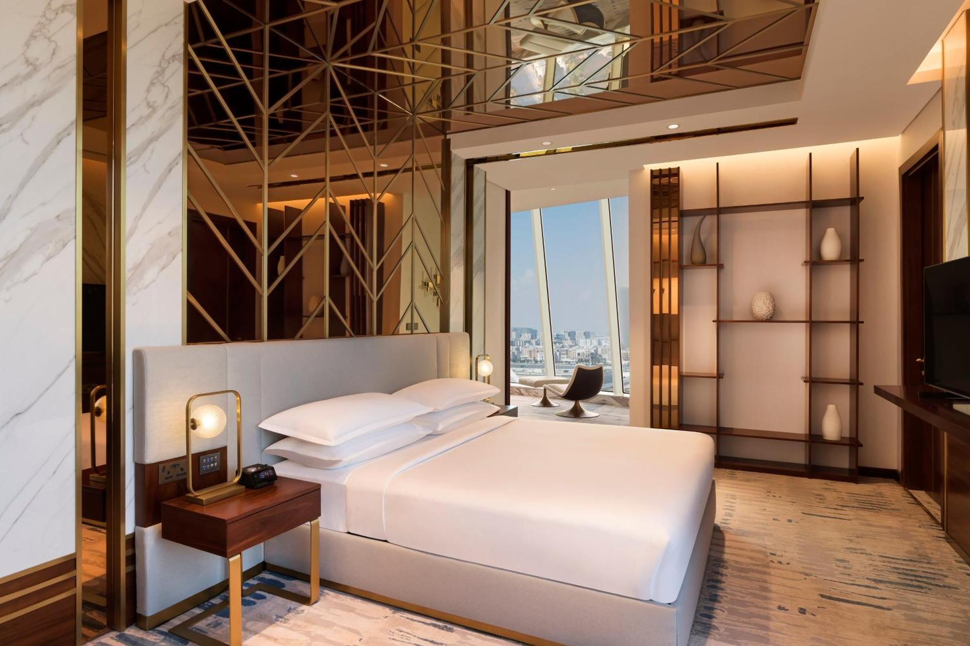 Velero Hotel Doha Lusail Экстерьер фото A bedroom at the hotel