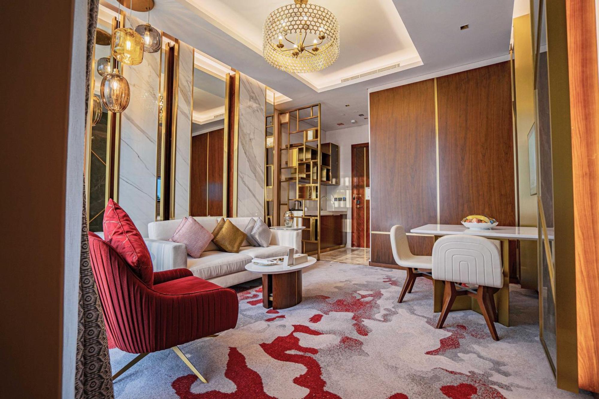 Velero Hotel Doha Lusail Экстерьер фото A suite at the hotel